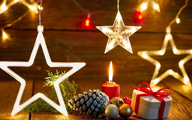 Como dar um efeito de estrelinha na decoração da sua árvore de Natal como uma profissional usando LED