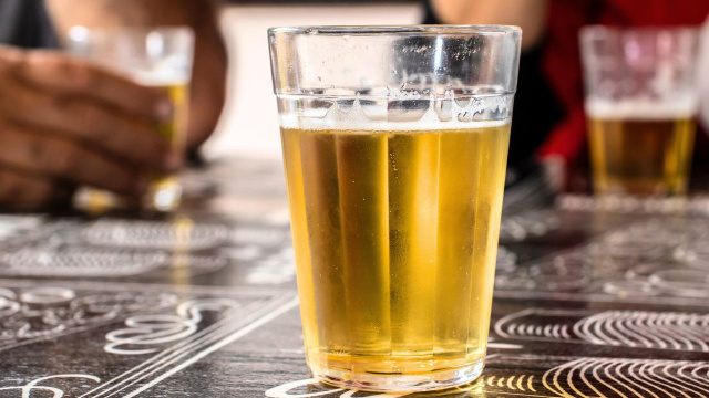 Aqui estão os 10 países que mais consomem cerveja no mundo: apenas dois estão à frente do Brasil!