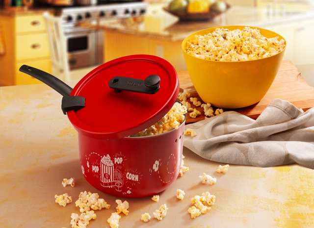 Esqueça a panela, começar a usar pipoqueira vai mudar seu jeito de fazer pipoca