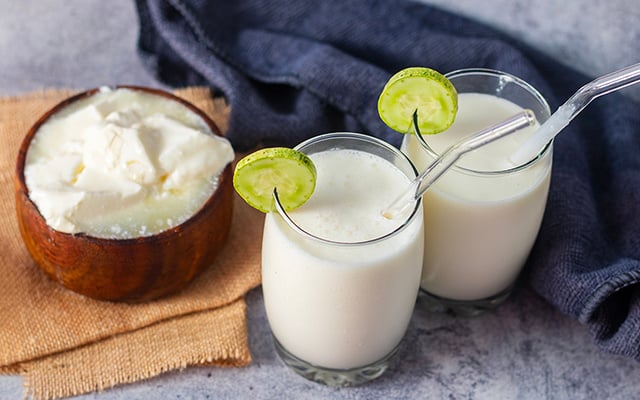 Parece igual, mas não é: a diferença entre iogurte e coalhada vai além do sabor