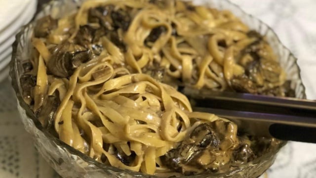 O molho é tão delicioso que eu como direto da panela com uma colher: já anota, salva ou printa essa receita da minha avó