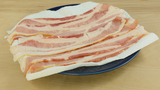 Coloque o bacon no micro-ondas e vai se surpreender: por que eu não sabia disso?