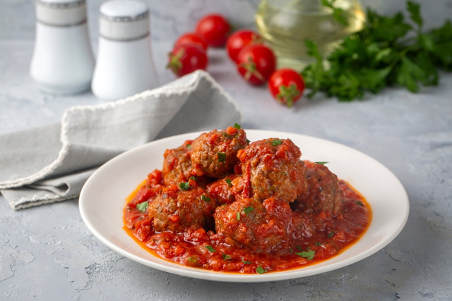 Uma cozinheira de 84 anos: "O segredo para almôndegas perfeitas não é a carne, mas sim meia xícara de purê de batata"