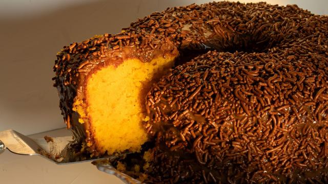 Receita INFALÍVEL de bolo de cenoura para servir de sobremesa, lanche ou com cafezinho