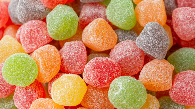 Veja como é fácil fazer balas de goma em casa (Créditos: Shutterstock)