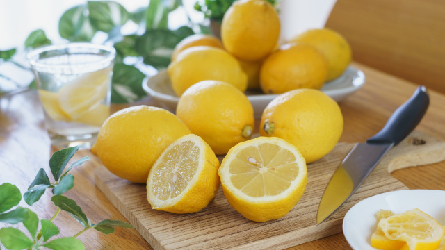 Não deixe os seus limões estragarem! Esse é o truque para aproveitar o alimento e dar um toque especial nas suas receitas