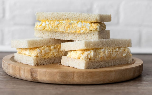 Desde que meu vizinho japonês me ensinou essa receita, meu pão com ovo nunca mais foi o mesmo: aprenda como fazer tamago sando