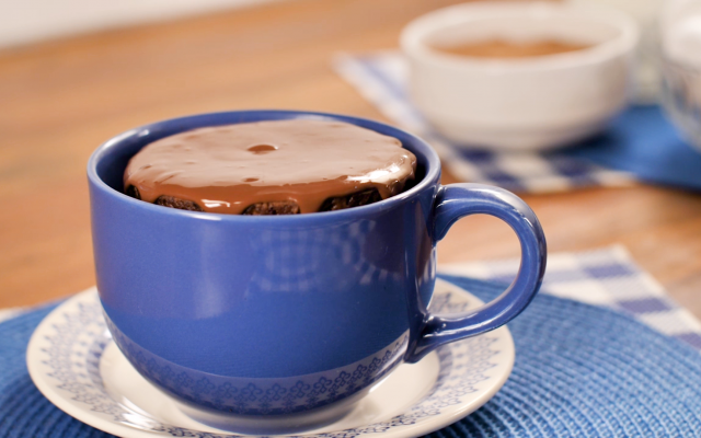 Bolo de caneca é um exemplo clássico de sobremesa prática (Créditos: TudoGostoso)