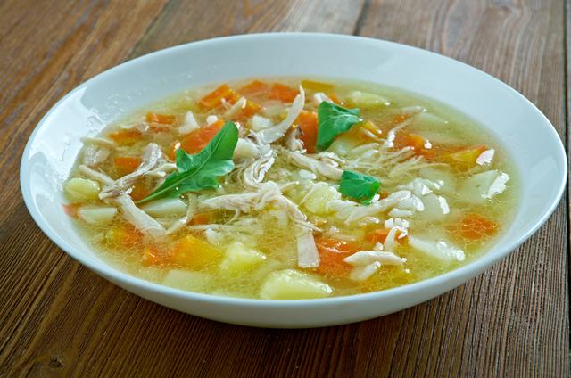 Nem caldo verde, nem sopa de ervilha: essa é a sopa que todo brasileiro ama fazer quando cai a temperatura