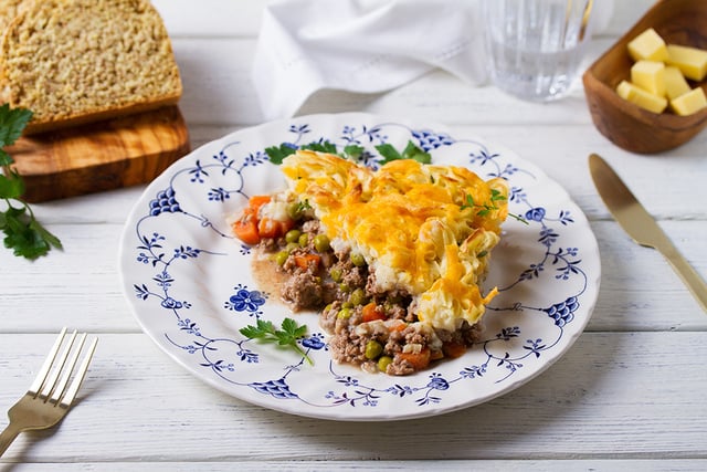 O jantar mais fácil da semana: escondidinho de carne moída cremoso que até quem não sabe cozinhar consegue fazer