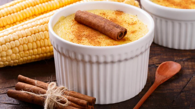 Nem canjica, nem arroz doce: essa sobremesa cremosa de milho virou minha receita favorita para os dias frios