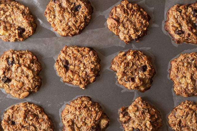Biscoito de banana nanica e aveia: receita vegana fácil de fazer fica uma delícia com o cafezinho da tarde