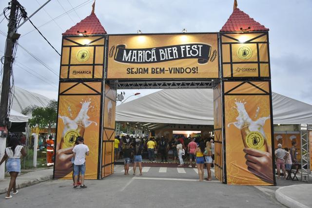 Evento 3 em 1: Maricá/RJ terá festival de cerveja artesanal, comida de rua e exposição de carros no mesmo fim de semana!