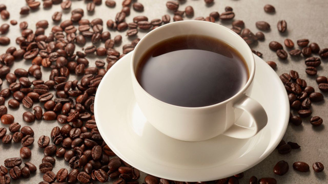 Quais são as diferenças entre o café "torra clara", "torra média" e "torra escura"? E qual deles proporciona o maior estímulo?