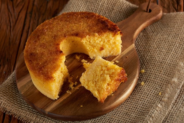 Você vai esquecer a receita da sua avó depois de provar esse bolo de milho cremoso do TudoGostoso fácil de fazer