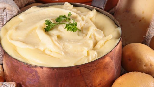 Purê de batata cremoso: depois que aprendi essa receita, faço desse jeito toda semana!