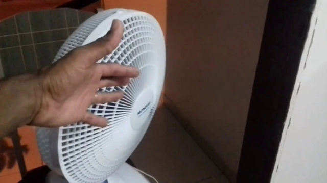 Mesmo sem ar-condicionado, minha casa sempre fica fresca no verão com esse truque que aprendi com meu avô