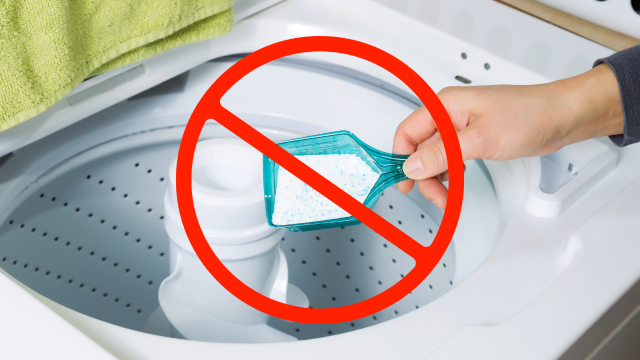 Com quantos anos você descobriu que TEM QUE dissolver o sabão em pó antes de colocar na máquina de lavar roupa?