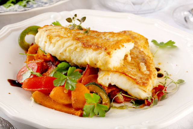A tilápia é uma das opções de peixes mais saudáveis! (Créditos: Shutterstock)