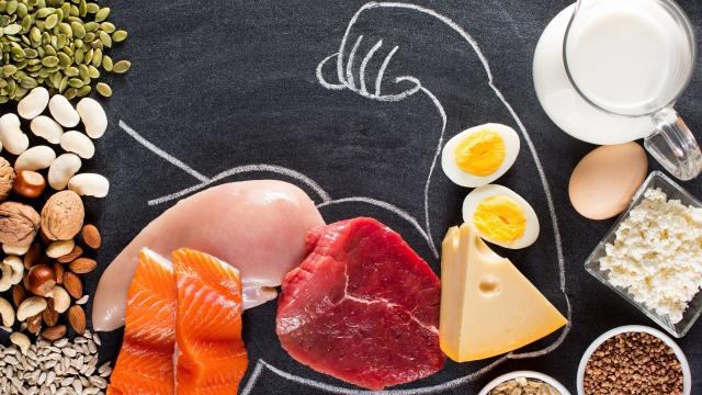 Esses são os 4 sinais de que você está comendo pouca proteína e deveria aumentar o consumo