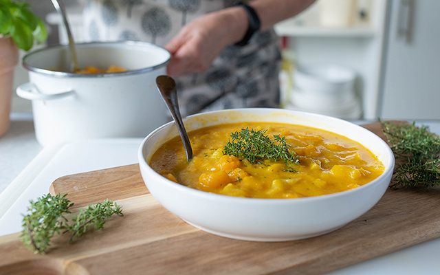 Nem muito espessa, nem muito líquida: a sopa caseira fica na textura perfeita graças a esse simples truque de chef
