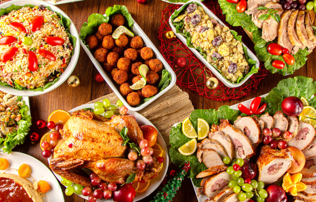Ceia de Natal econômica: confira os alimentos que ficaram mais caros e mais baratos e como montar o jantar sem gastar uma fortuna