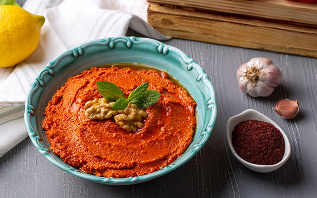 Parece homus, mas é muito melhor: aprenda a fazer muhammara, prato do Oriente Médio que poucos conhecem