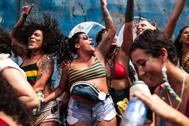 Blocos de rua tomam conta do Carnaval de Belo Horizonte; veja a programação completa do final de semana
