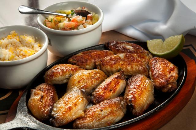 Você não vai acreditar no truque INFALÍVEL para desossar tulipa de frango depois de pronta!