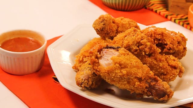 Nem farinha panko, nem farinha de rosca: o truque simples para fazer um frango empanado crocante de verdade