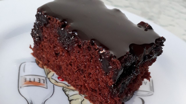 Testei 5 receitas de bolo de chocolate e essa do TudoGostoso foi a melhor de todas!