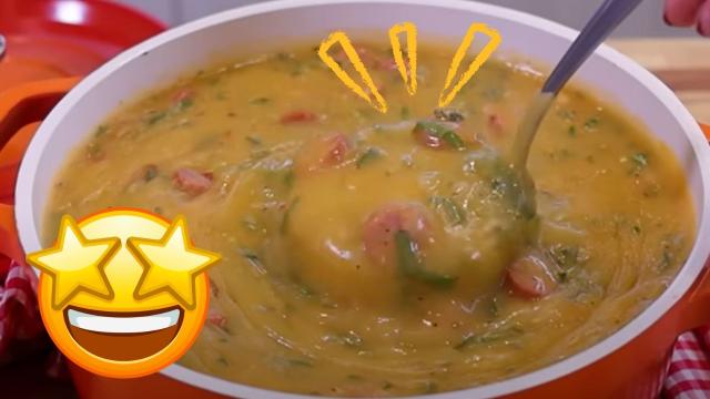 Caldo verde beeem encorpado e temperado: segredo está em um ingrediente que poucos usam nessa receita quentinha