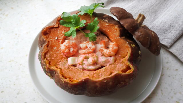 Desde que aprendi essa receita de camarão na moranga do TudoGostoso, nunca mais fiz de outro jeito: a família pede sempre!