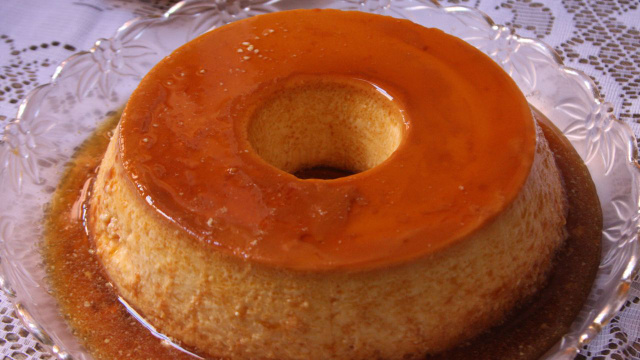 Adeus, pudim de leite tradicional, olá pudim de queijo coalho: sobremesa diferente e fácil vai conquistar o paladar de todo mundo!