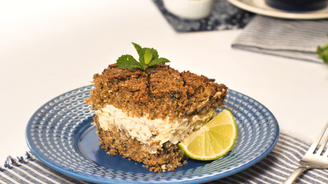 Esse kibe de forno recheado é a receita favorita da minha família para jantar no fim de semana: recheio muito cremoso e kibe bem temperado