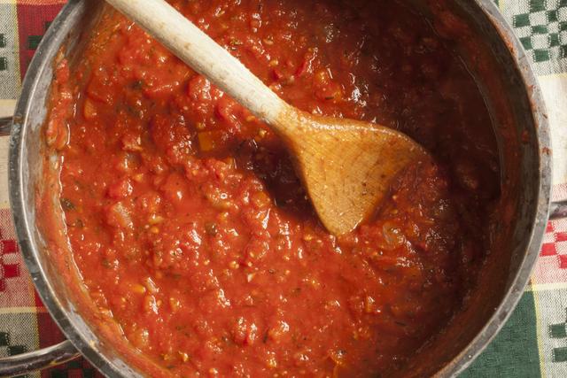 Molho de tomate da Paola Carosella é ótimo para um jantar rápido e gostoso: aprenda já a receita!