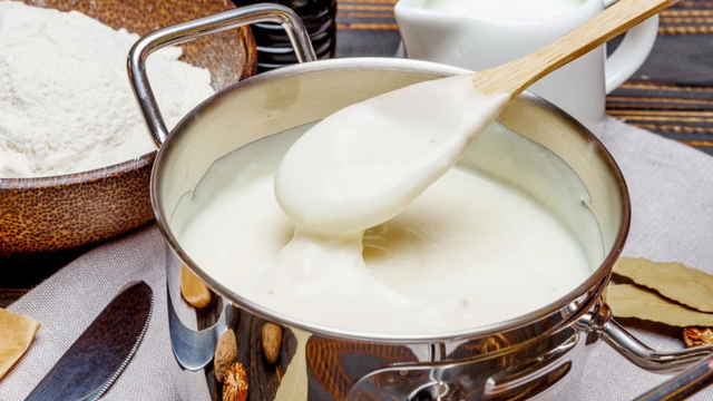 Receita de molho branco cremoso rápida e fácil da minha avó