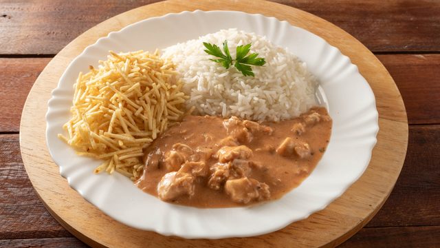 Isso é o que talvez você não saiba sobre como fazer um bom strogonoff