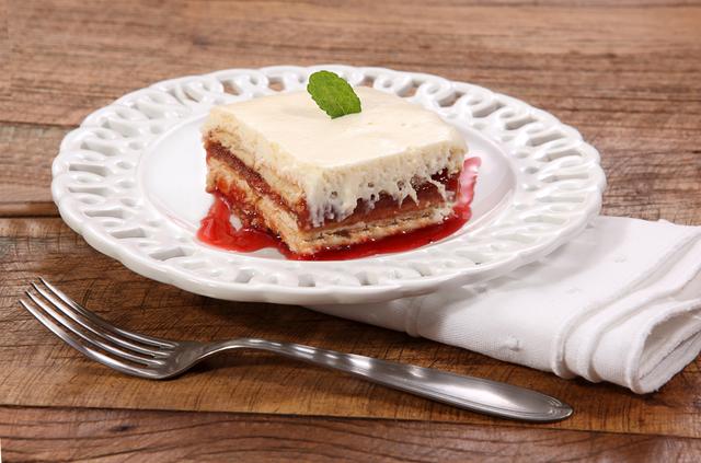 Pavê de queijo com goiabada (Créditos: Shutterstock)