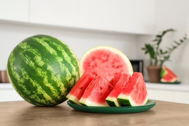 7 frutas ricas em ferro para quem não come carne e quer evitar problemas de saúde como anemia
