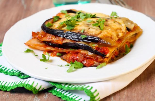 Sua mãe vai adorar essa receita de lasanha vegana! (Créditos: Shutterstock)