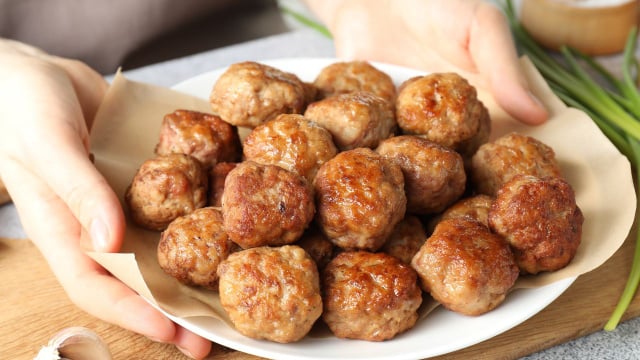 Misture esse tempero nas suas almôndegas e elas ficarão muito mais deliciosas