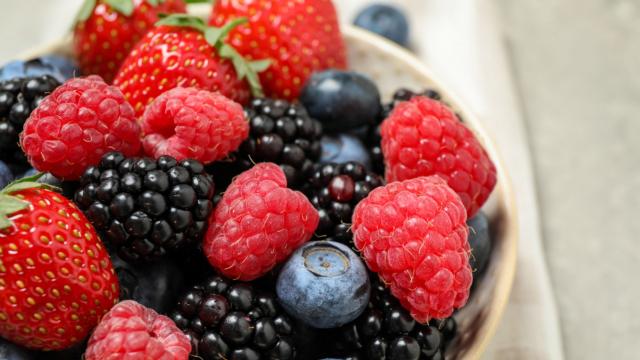 A fruta queridinha da medicina: trata dores nos joelhos, gera colágeno e fortalece as articulações