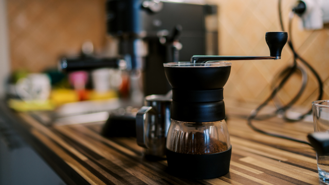 Como escolher o moedor de café? Veja 3 dicas que vão te ajudar na hora da compra