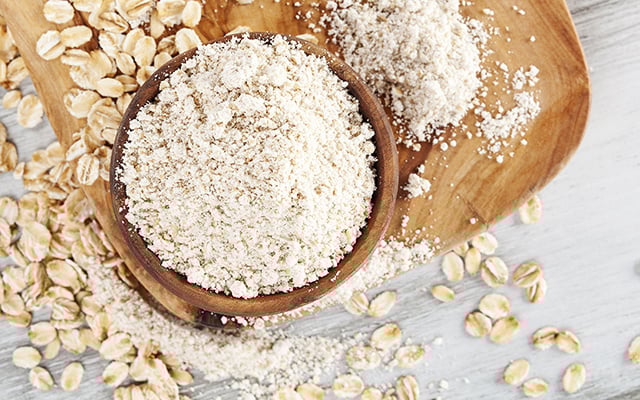 Aveia em flocos, flocos finos e farinha de aveia: qual a melhor para colocar no café da manhã?