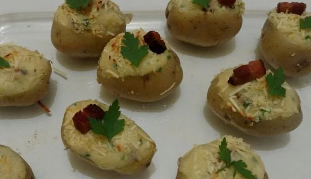 Batata recheada com parmesão. (créditos: TudoGostoso) 