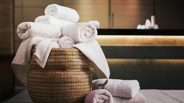 Uma maneira fácil de ter toalhas brancas como a neve: é uma pílula que todo mundo tem em casa