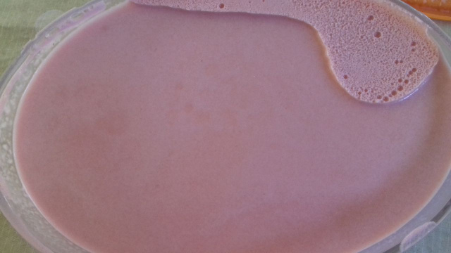 Sobremesa refrescante de melancia simples servido em travessa (Créditos: TudoGostoso/Janaína Cassiele Nolio)