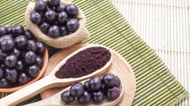 Quais os benefícios do açaí? Fruta típica da região amazônica traz impressionantes vantagens para a saúde. Saiba o jeito certo de comer!