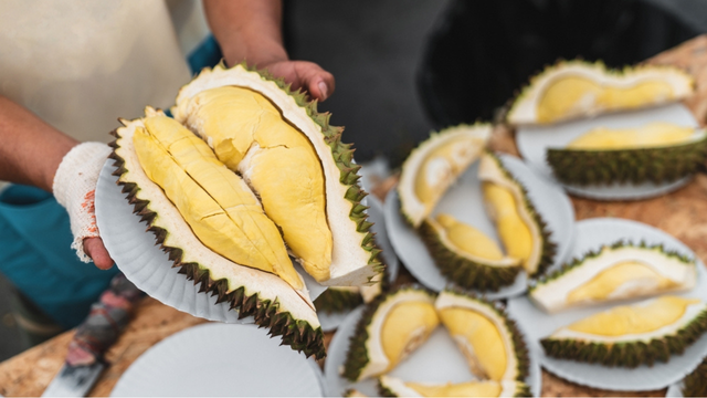 A fruta mais fedida do mundo: o cheiro é tão forte que é proibida em hotéis e transportes públicos